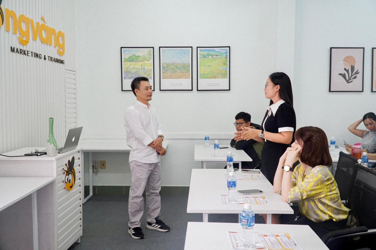 Workshop Ong Vàng Training